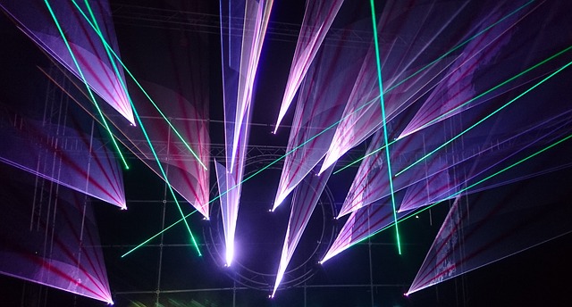 laserová show.jpg
